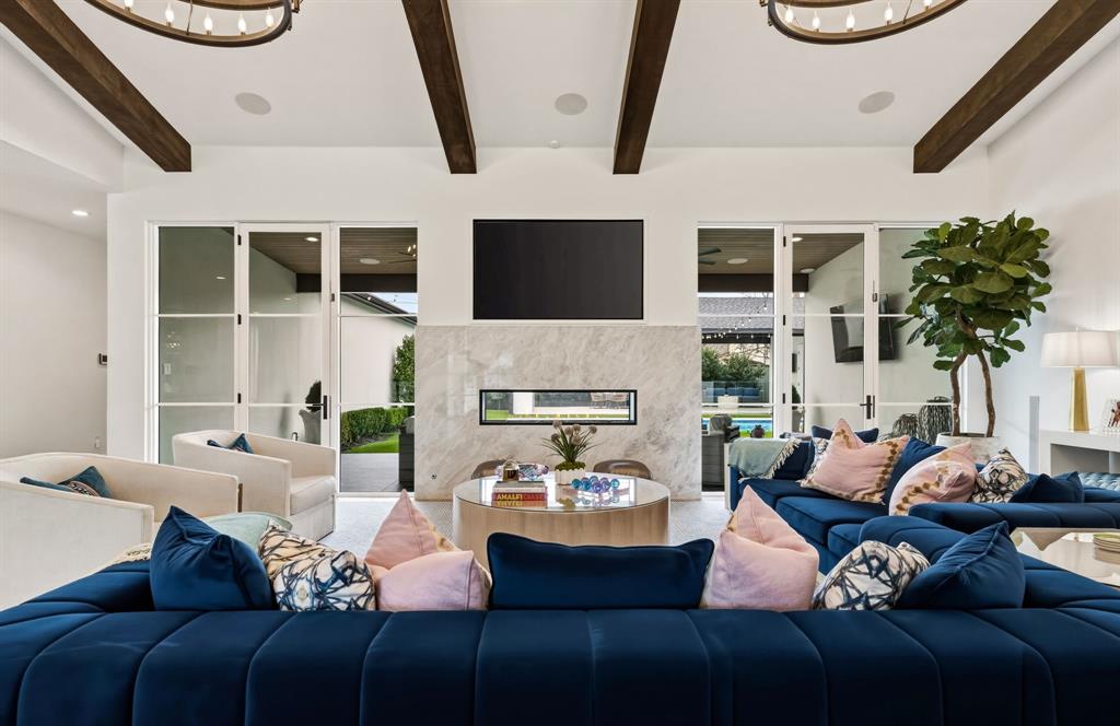 6707 Pemberton Drive