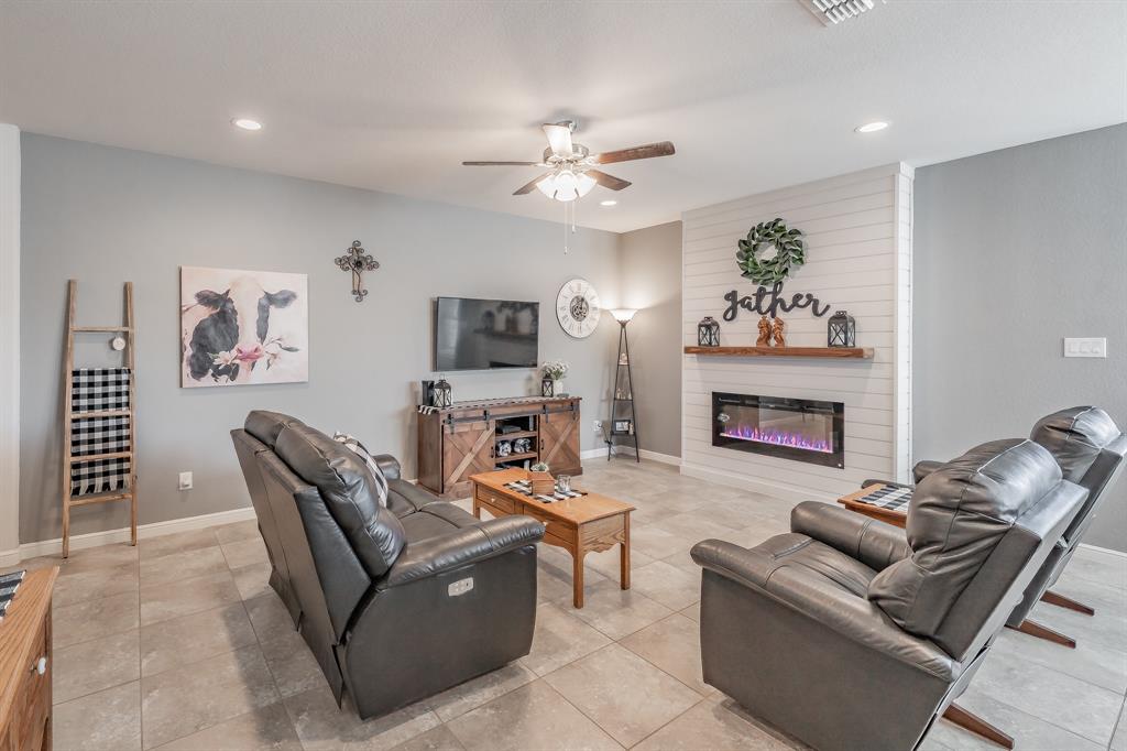 HARBOR PARC - Residential