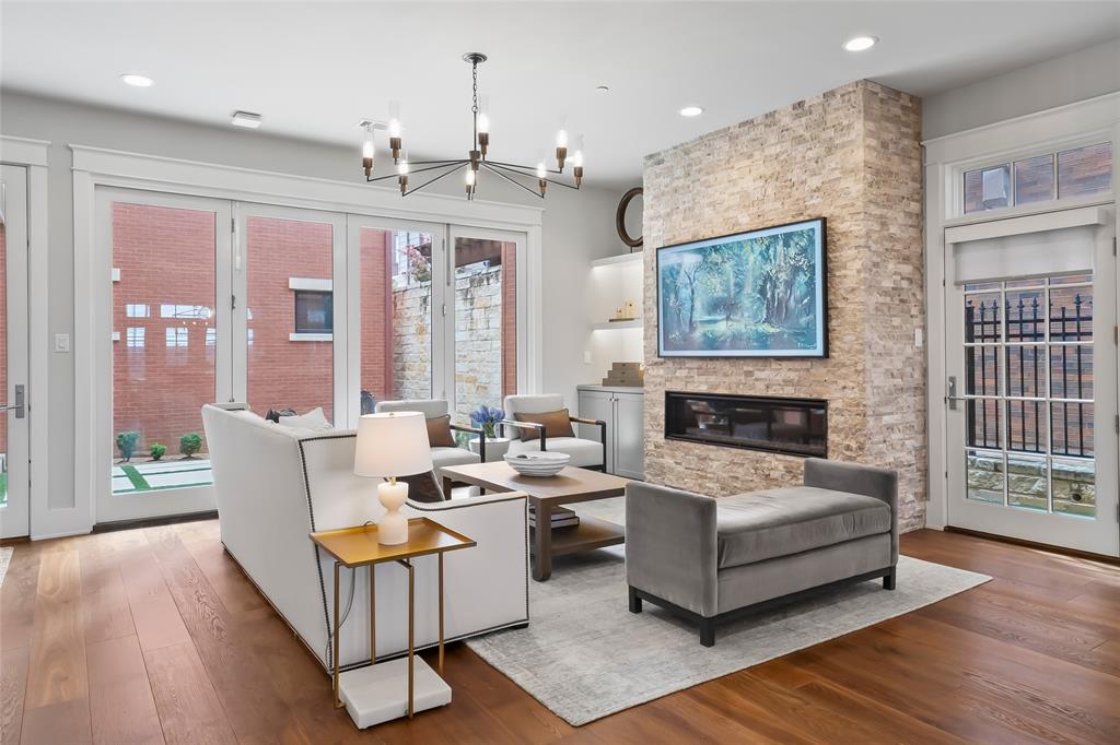 Brownstones Ph C - Residential