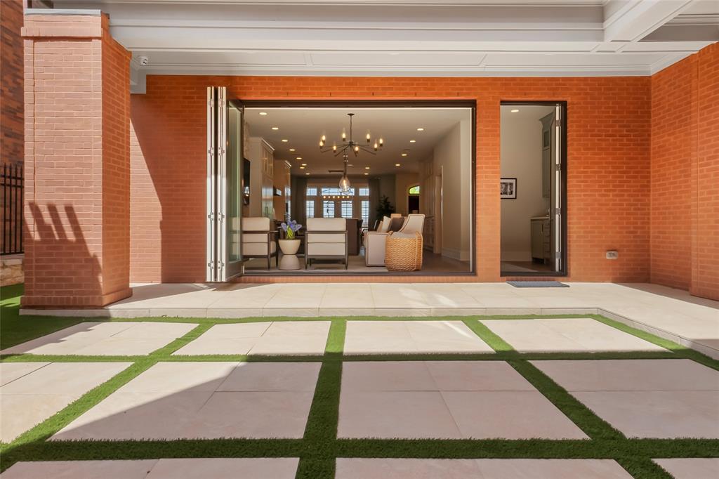 Brownstones Ph C - Residential