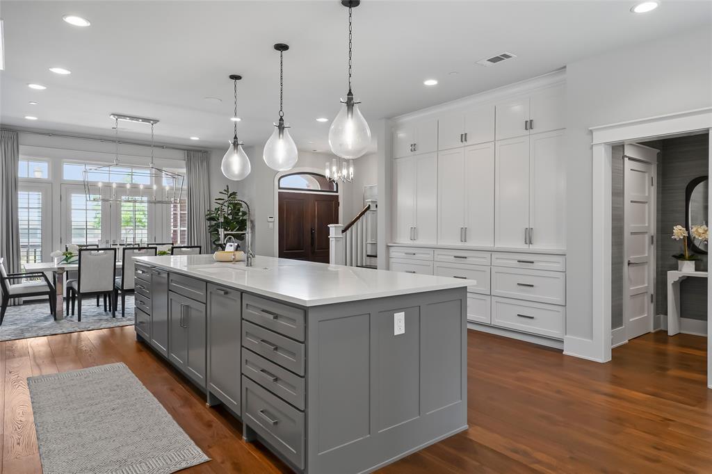 Brownstones Ph C - Residential