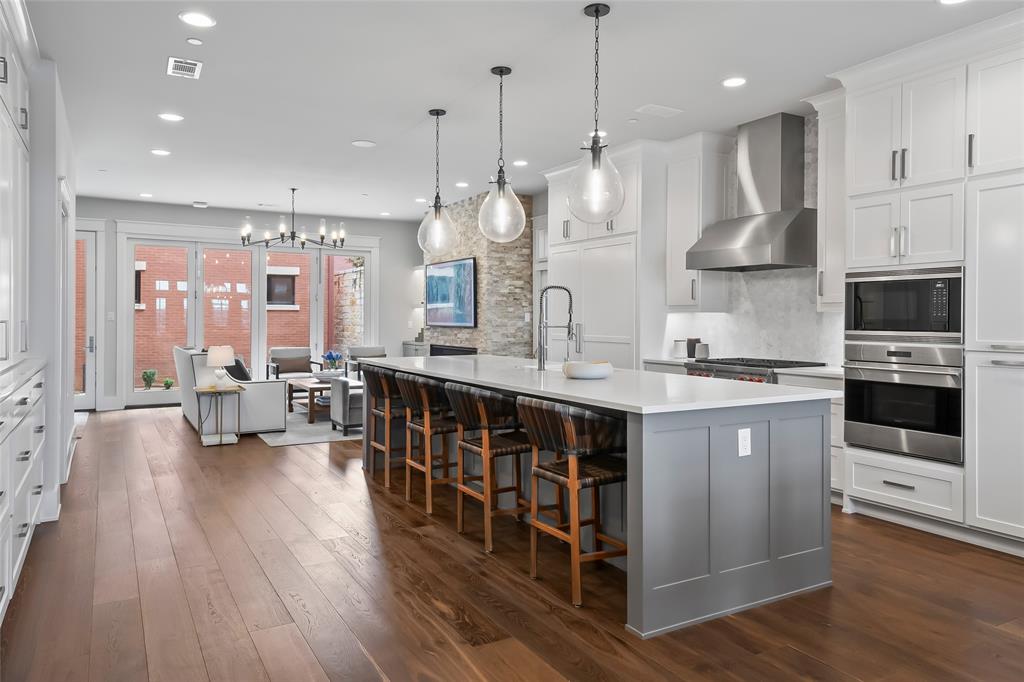 Brownstones Ph C - Residential