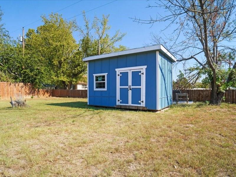 Moss Lake Estate - Residential