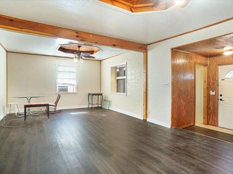 Moss Lake Estate - Residential