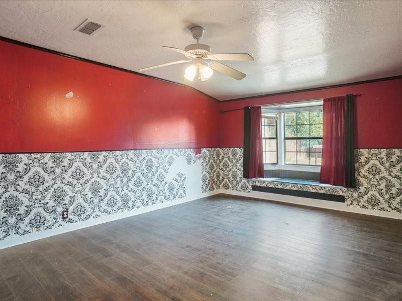 Moss Lake Estate - Residential