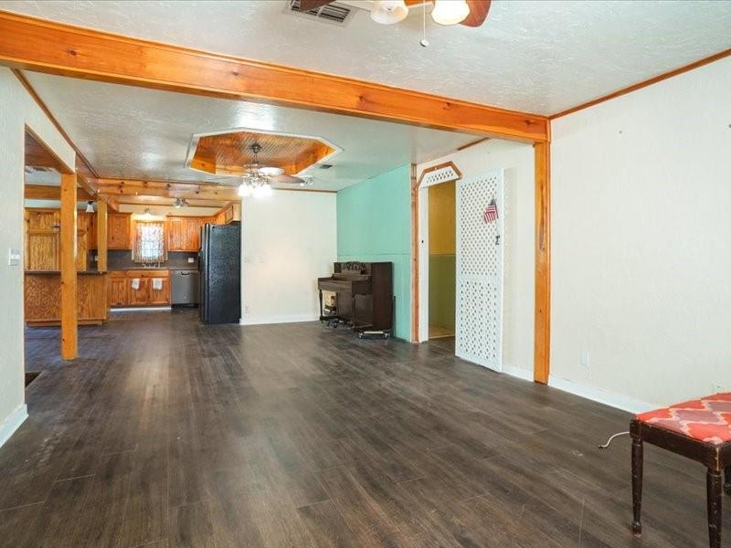 Moss Lake Estate - Residential