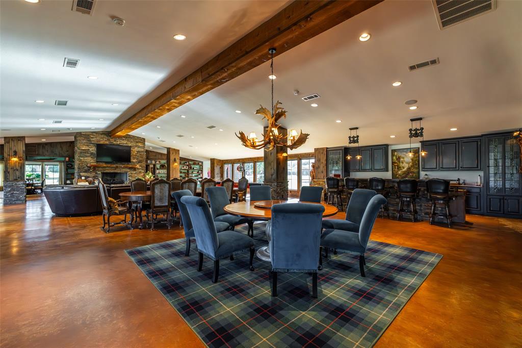 104 Private Road 216