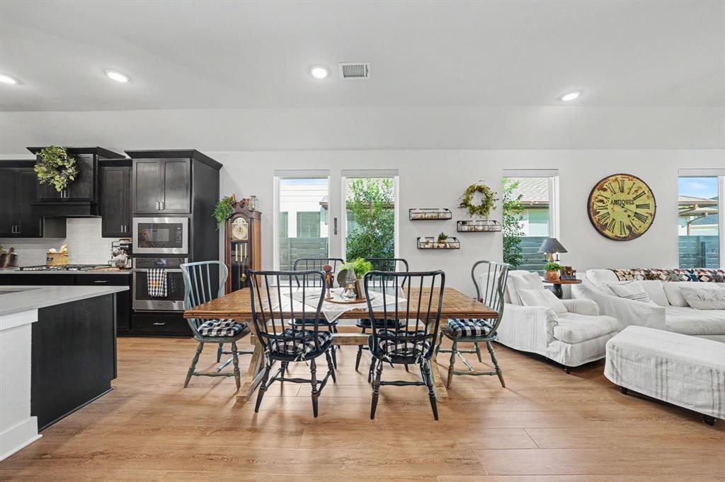 3104 Lenten Rose Lane