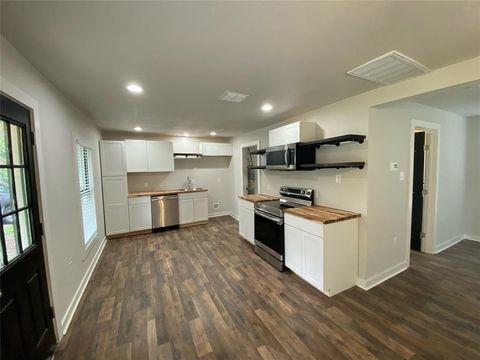 1736 E California Street Gainesville TX 76240