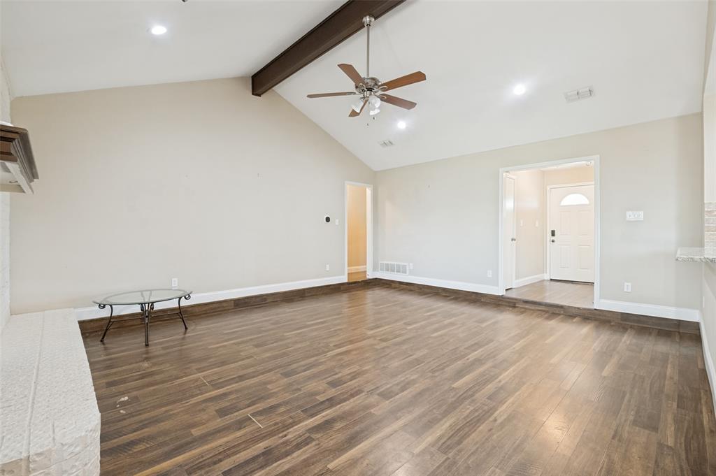 211 Willow Creek Court