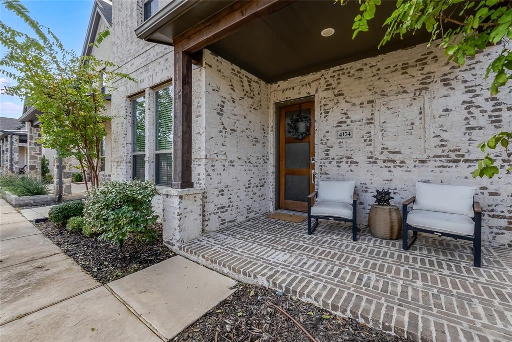 4174 Hap Arnold Mews