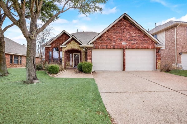 2569 PINNACLE POINT DR, GRAND PRAIRIE, TX 75054 - Image fdb306fdd3ded06acfeda4eb1fe7182f/1538763479