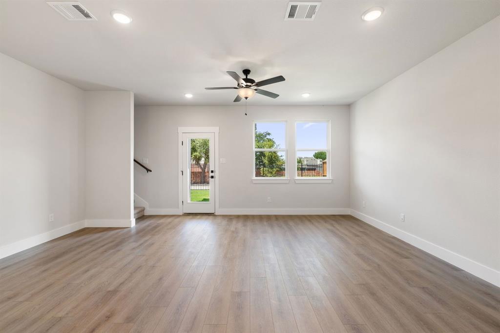 Lake Park Villas - Residential