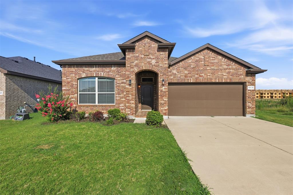 9925 Wynndel Trail