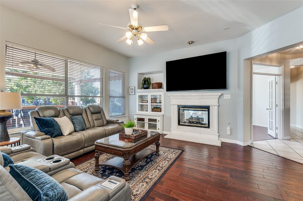 Lakes Of Highland Oaks The - Residential