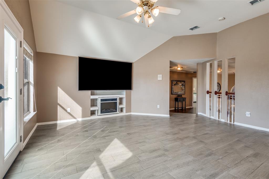 Lakes Of Highland Oaks The - Residential