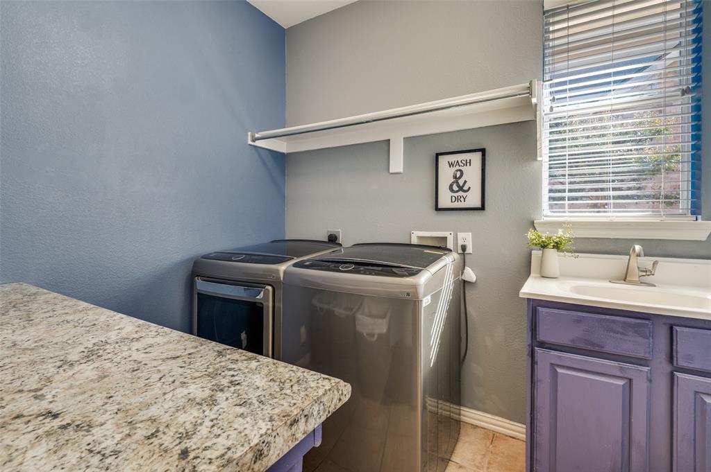 Lakes Of Highland Oaks The - Residential