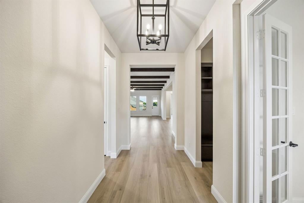 2431 Scott Court