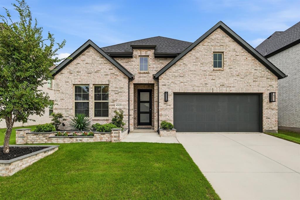 5429 Golden Sun Lane