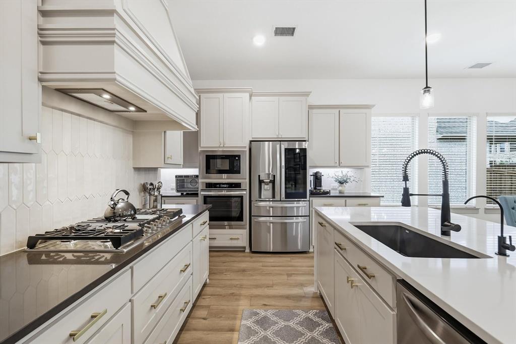 5429 Golden Sun Lane