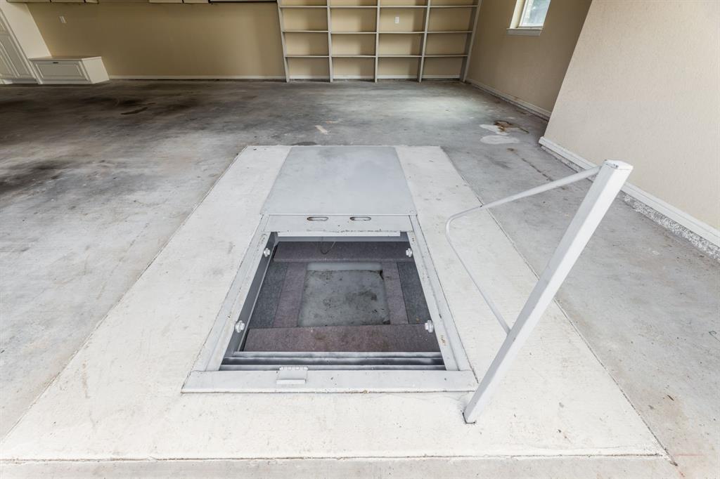 Falling Water - Residential