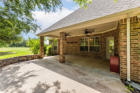 A home in Glen Rose