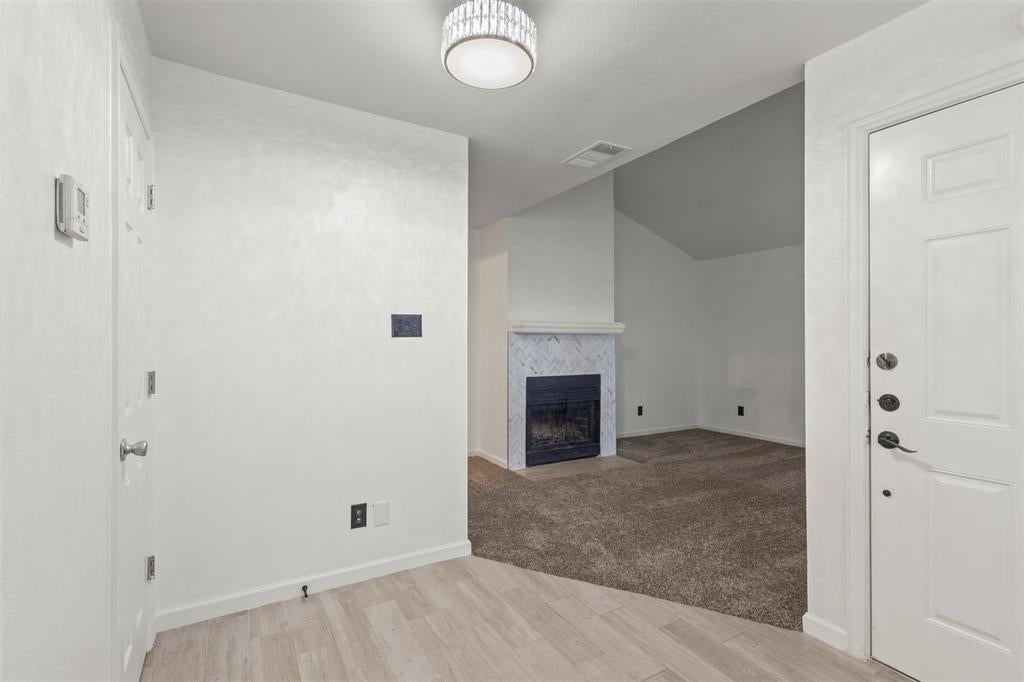 1424 Meadowood Village Drive