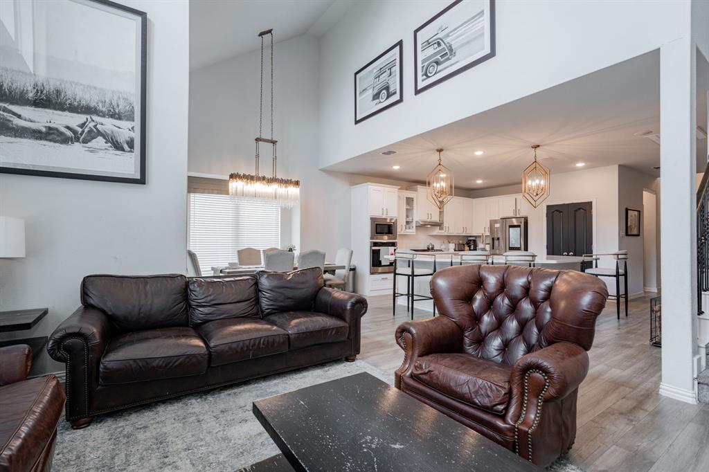 2702 Willow Lane