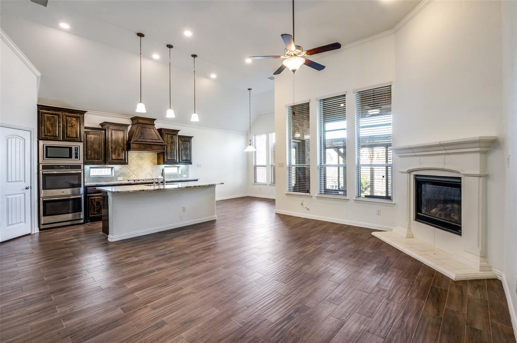 2301 Prairie Glen Street