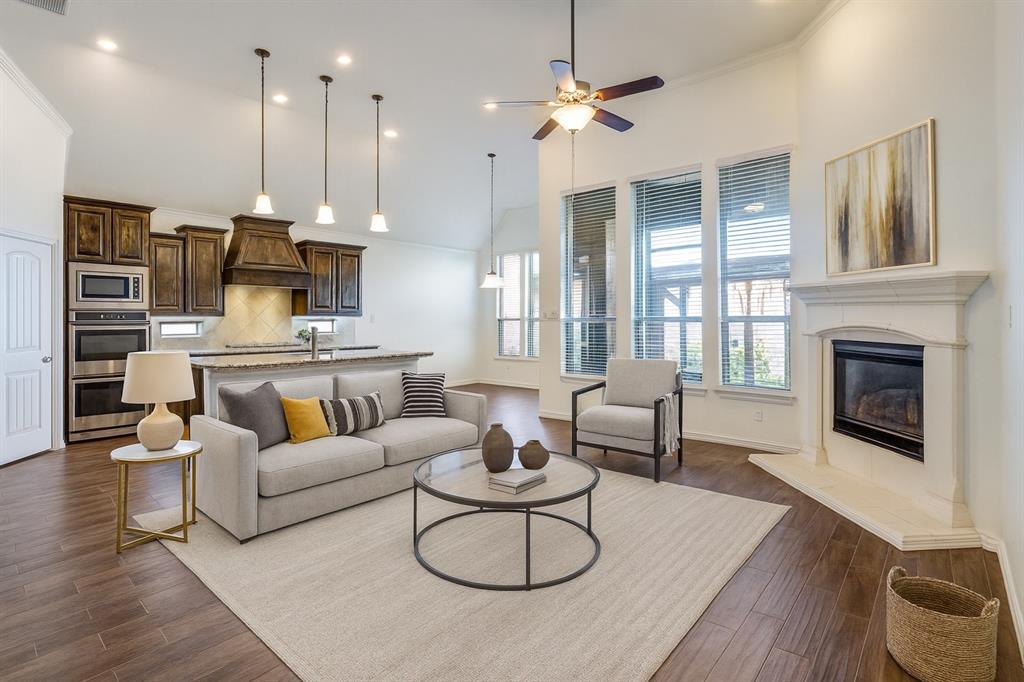 2301 Prairie Glen Street