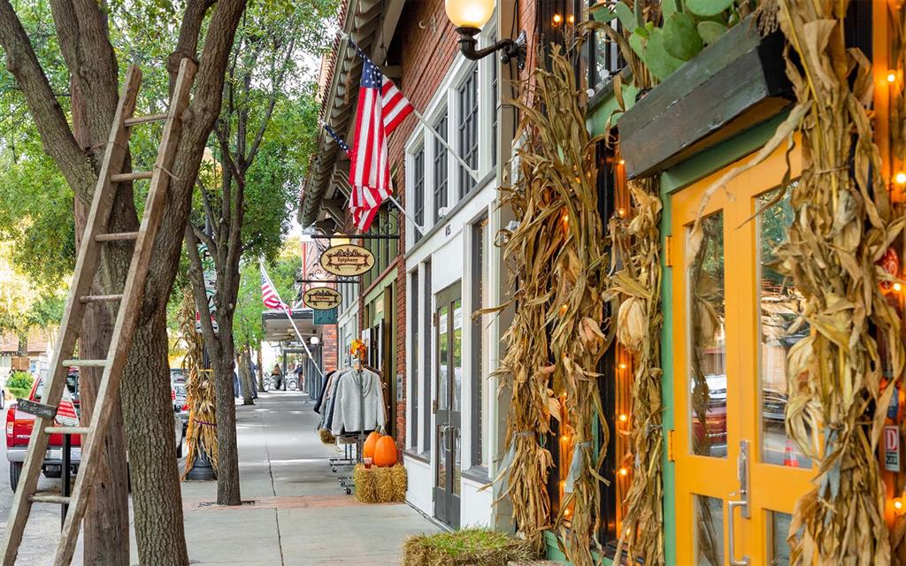 Zang S Crystal Hill - Residential