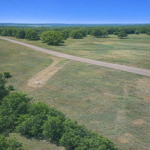 Photo of 7420 Muirfield Drive, Cleburne, TX 76033 (MLS # 21329849)