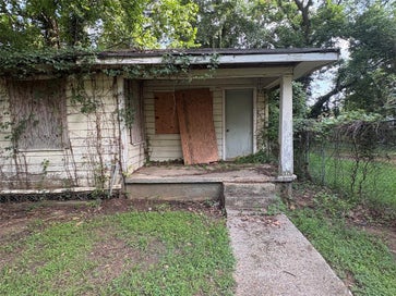 621 Kelly Street Bossier City LA 71111