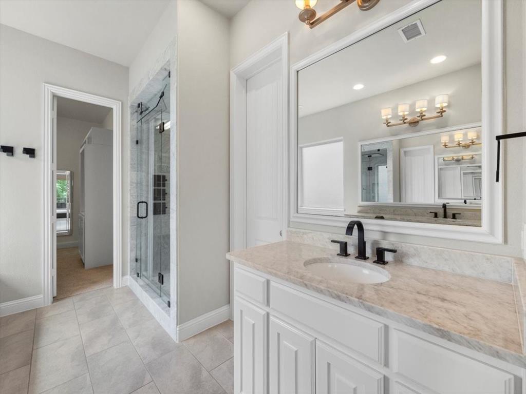 Carillon - Residential