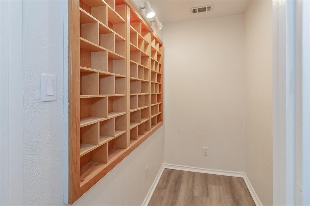 Laurel Add - Residential