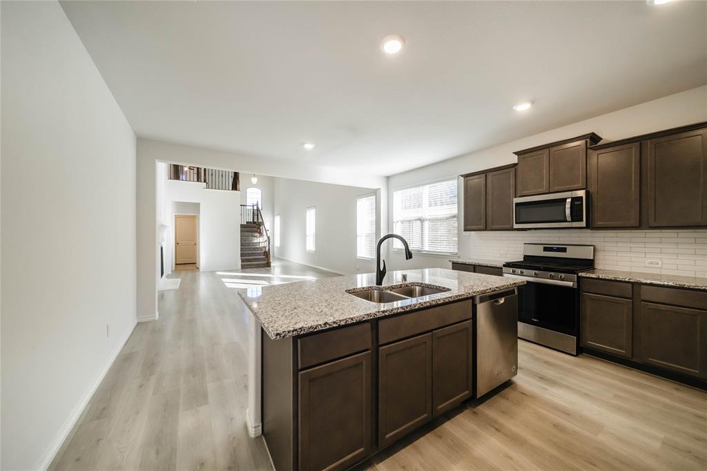 Weston Ridge Ph I - Residential Lease