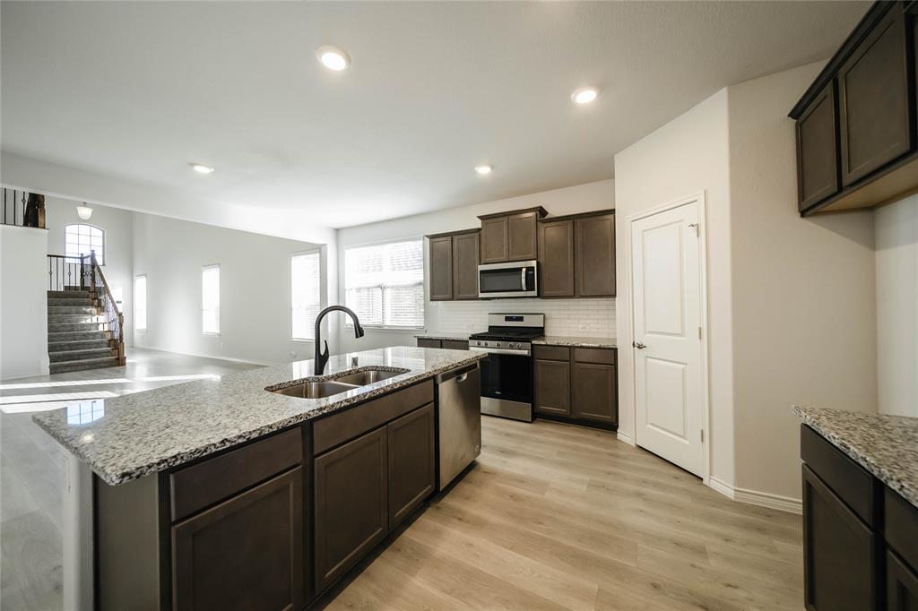 Weston Ridge Ph I - Residential Lease