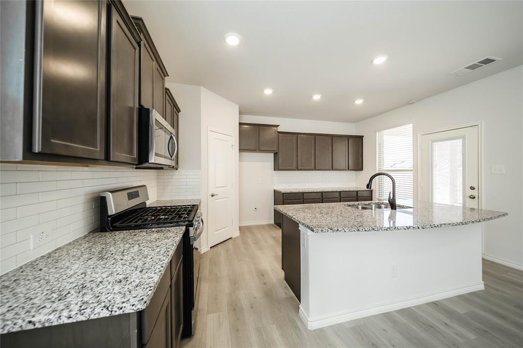 Weston Ridge Ph I - Residential Lease