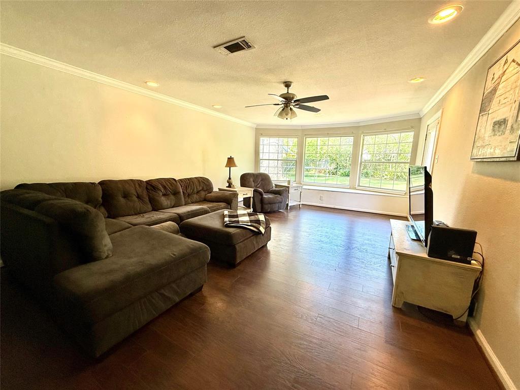 Shreveport, Louisiana 71104, United States, 3 Bedrooms Bedrooms, ,2 BathroomsBathrooms,Residential,Contingent,109773