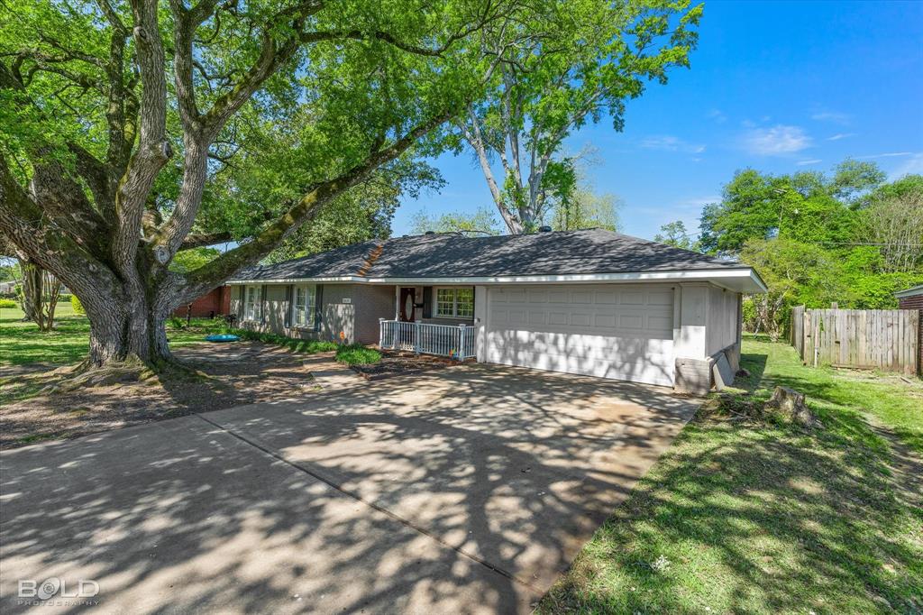 Shreveport, Louisiana 71104, United States, 3 Bedrooms Bedrooms, ,2 BathroomsBathrooms,Residential,Contingent,109773