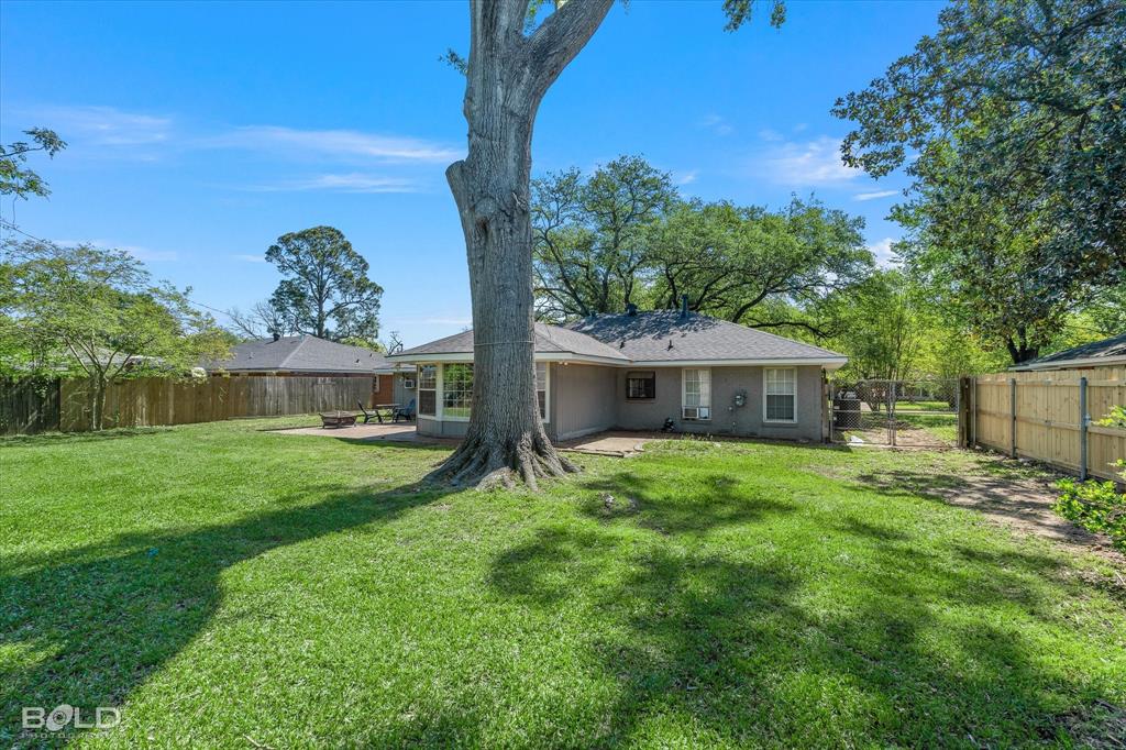 Shreveport, Louisiana 71104, United States, 3 Bedrooms Bedrooms, ,2 BathroomsBathrooms,Residential,Contingent,109773