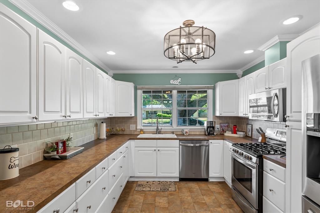 Shreveport, Louisiana 71104, United States, 3 Bedrooms Bedrooms, ,2 BathroomsBathrooms,Residential,Contingent,109773