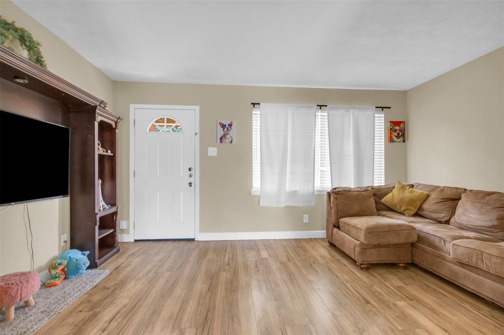 Lancaster Hills 04 - Residential