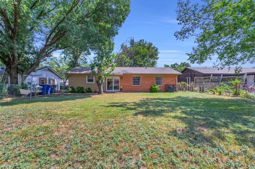 Lancaster Hills 04 - Residential