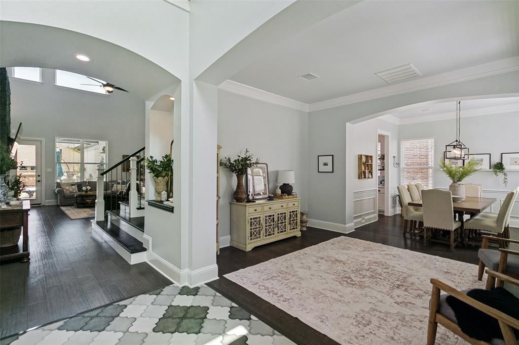 2301 Queen Morgan Lane