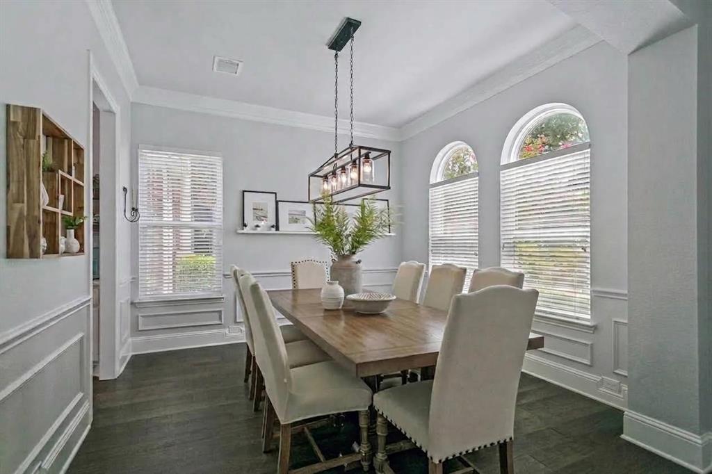 2301 Queen Morgan Lane