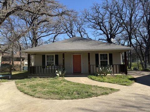 900 Reese Lane Azle TX 76020