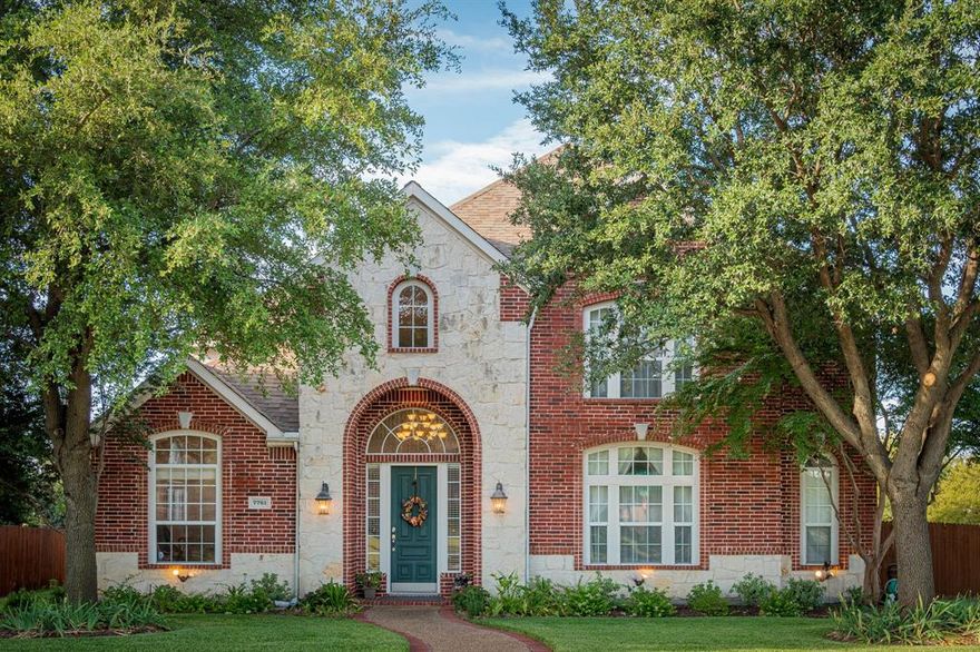 Beautiful Drees custom 5BR, 4.5BA, 4LR, spacious and perfect for home offices. 3 Car. Situated on .24 acre corner lot. One-Owner! EXCELLENT FRISCO LOCATION near Tollway-Eldorado-Preston. Kitchen with loads of Cabinets, Double Ovens, Island, Appliances like new. Breakfast nook w built-in desk, window seat and large windows. Family Room with Fireplace & gas logs. Large Game Room. Large Media Room wired for surround. Dining includes built-in dry bar w wine rack great for entertaining. Utility Room w washer, dryer, sink. Covered Patio wired for sound, gas outlet. Community Pool w baby pool. Located near Warren Park Sports Complex, Toyota Stadium, Shopping, Restaurants. Acclaimed Frisco ISD. Move-in Ready. Must See!