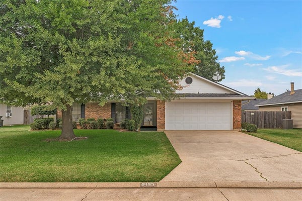 3135 LE OAKS DR, BOSSIER CITY, LA 71111 - Image fdd3a77e2a1443b5ad62bfd3ff59f919/3008758100
