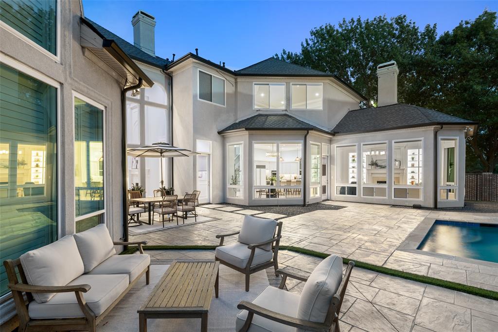 2600 Redding Drive
